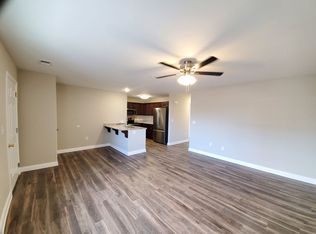 3500 College Dr #101, Louisville, KY 40299