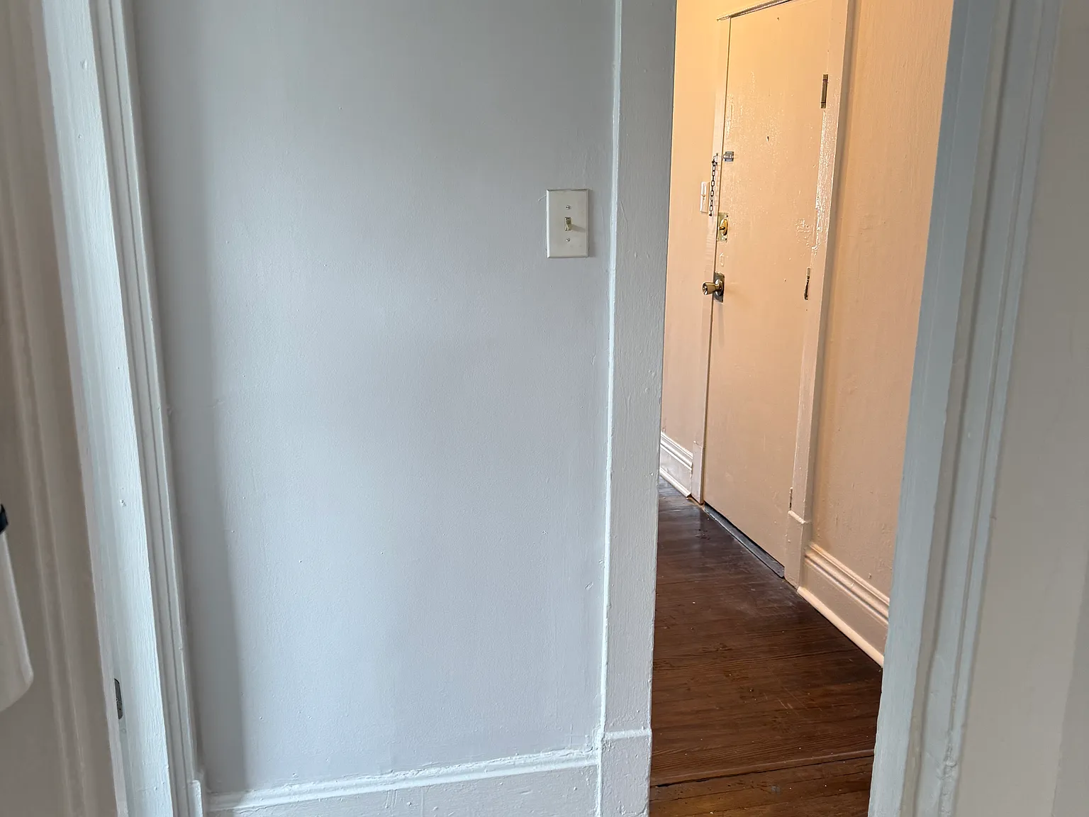 610 2nd Ave — Photo 3