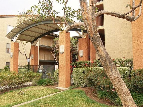 3rd image of 15425 Sherman Way APT 217