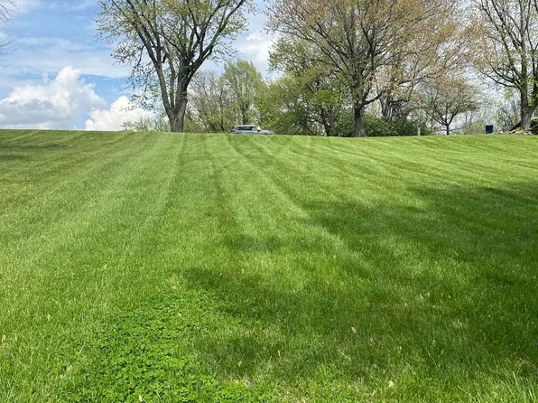 N Vista Dr #10, Vincennes, IN 47591
