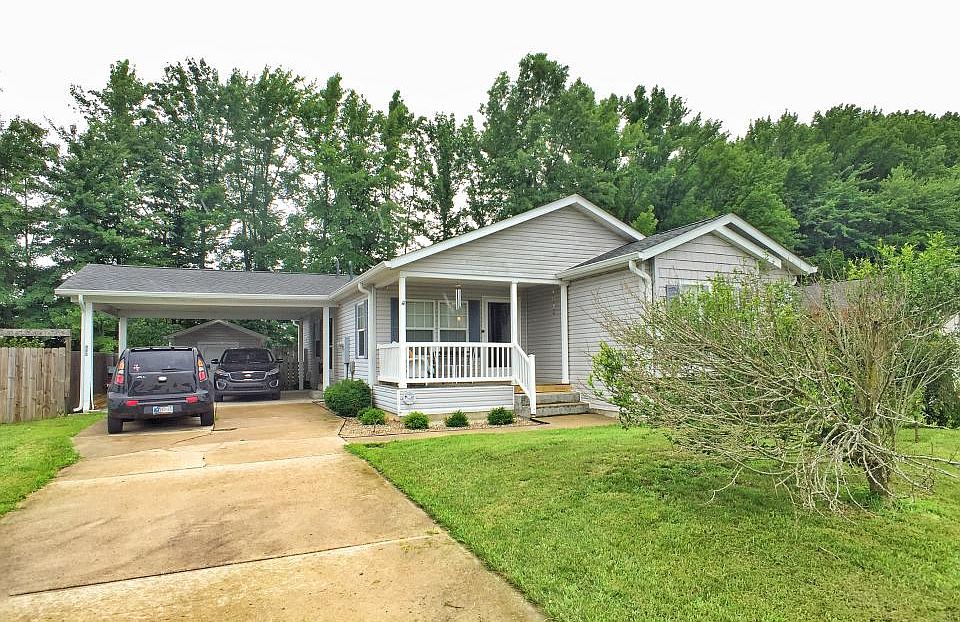 1st image of 683 Brickyard Dr