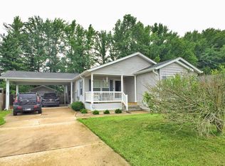 683 Brickyard Dr, Sunman, IN 47041