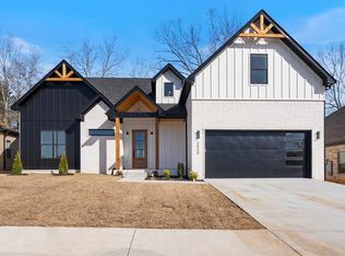 3530 Sylvia Springs Dr, Conway, AR 72034