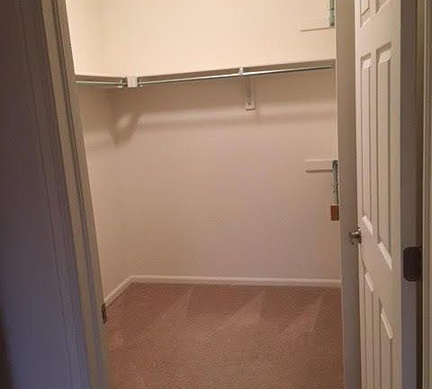 Walk in closet