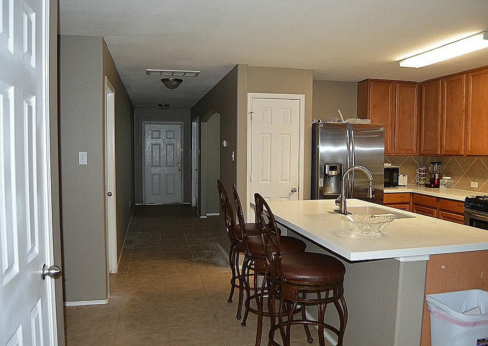 1st image of 1822 Wooded Acres Dr