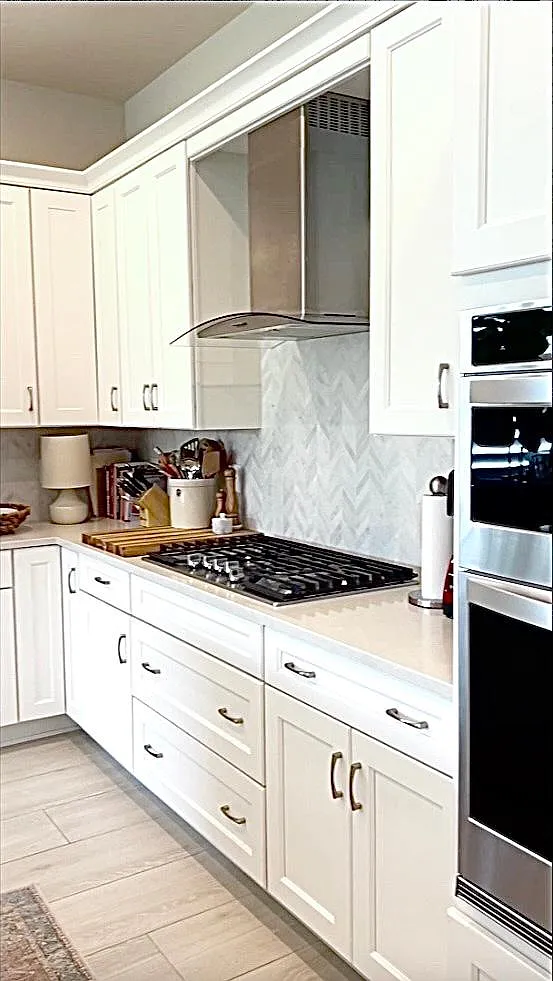 9134 Cayman Dr — Photo 2