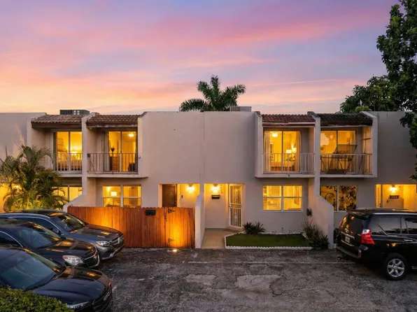 5909 SW 36th Court #14, Davie, FL 33314