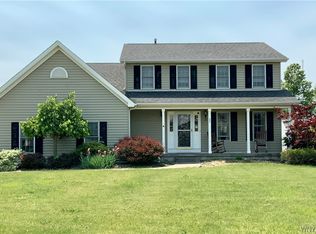 20 Riverview Ct, Grand Island, NY 14072