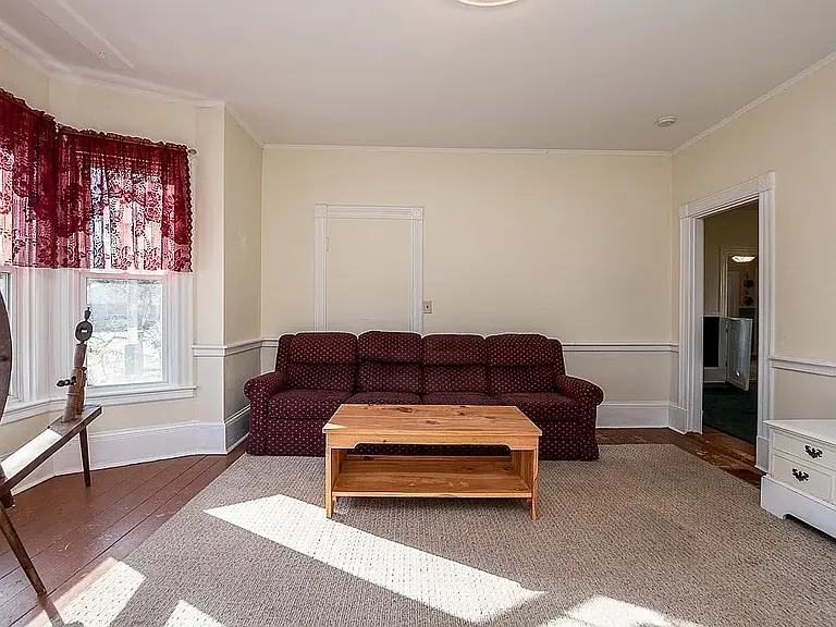2 Parsonage Rd #1 — Photo 4