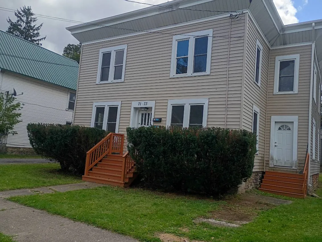 73 Maple Ave — Photo 1