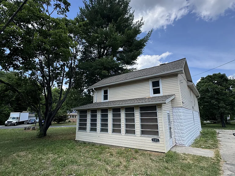 121 Peace Ln — Photo 1