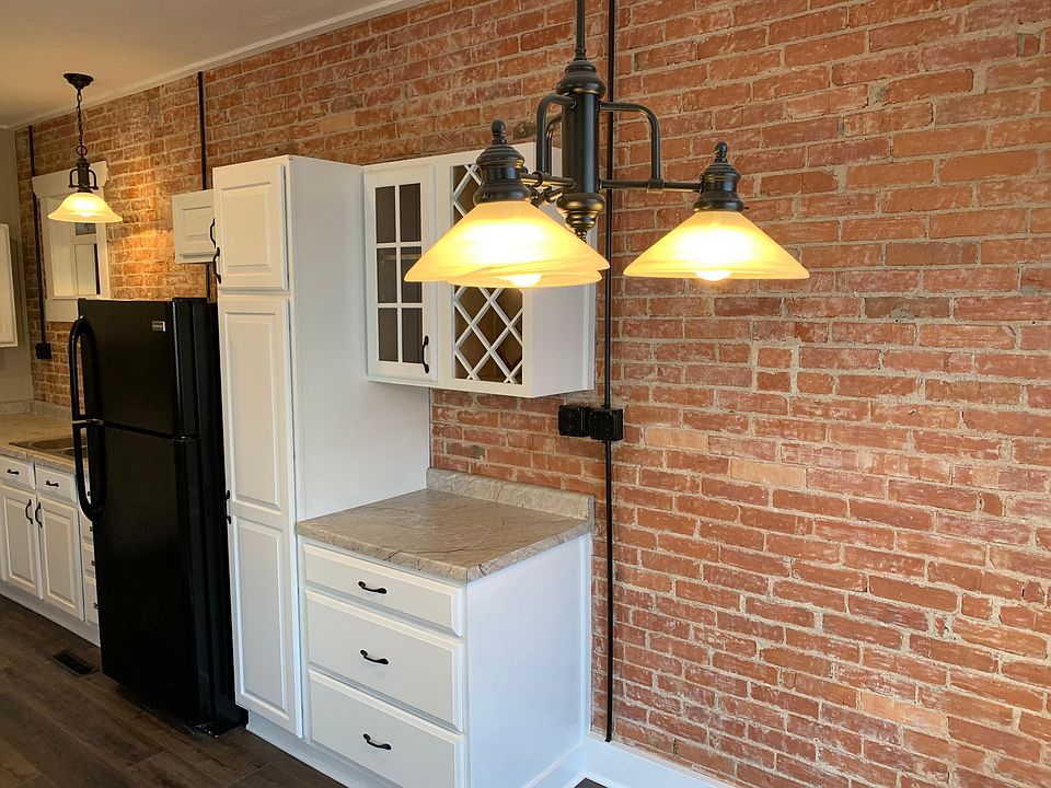 1st image of 61 N Main St