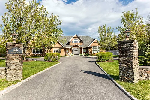 10 Sunshine Rd #B Photo 1