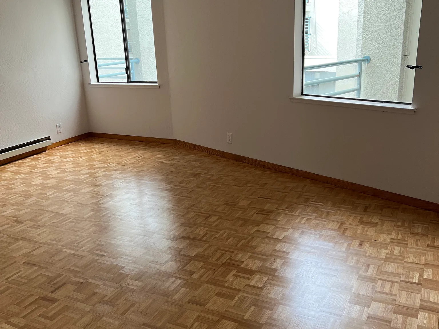 320 Peninsula Ave — Photo 4