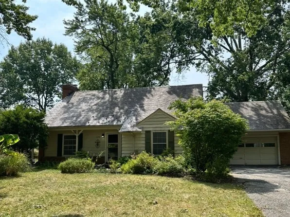 15758 Henley Rd, East Cleveland, OH 44112