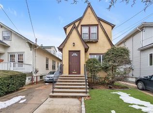 30 Putnam Avenue, Lynbrook, NY 11563