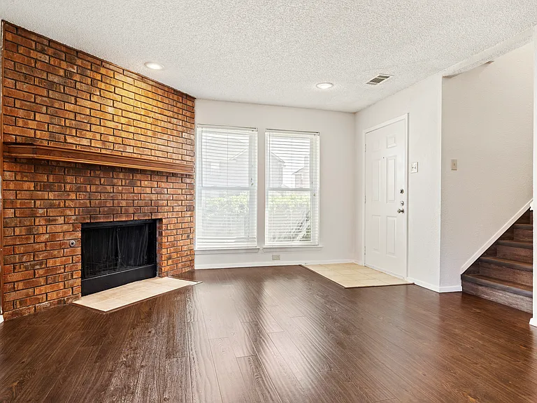 7591 Tournament Rd — Photo 3