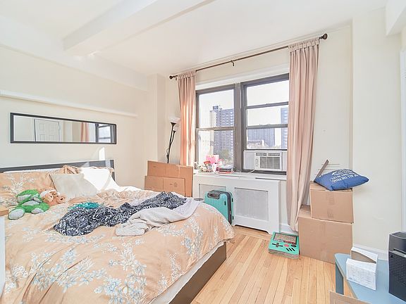 2nd image of 850 Amsterdam Ave APT 3B