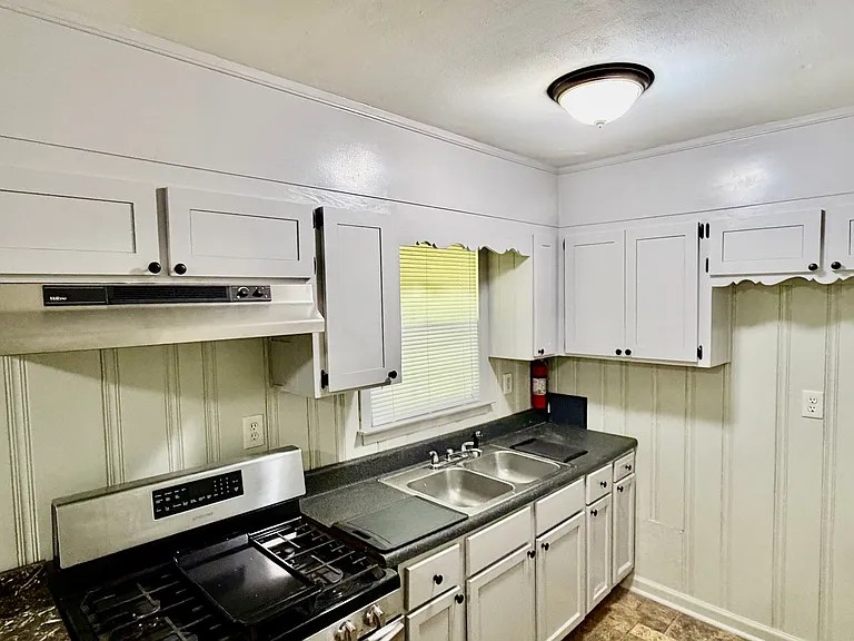 3242 Katomarick Dr SE — Photo 4