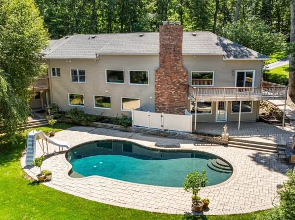 100 Pine Grove Rd, Berkeley Heights Twp., NJ 07922