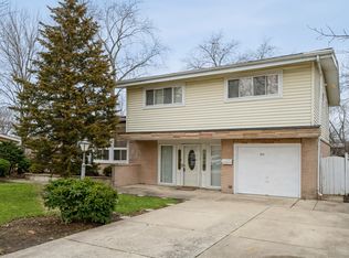 643 Clearview Dr, Glenview, IL