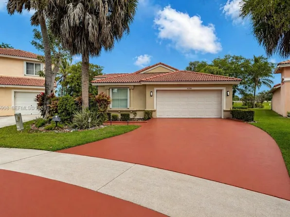 6298 Harbour Chase Dr, Lake Worth, FL 33467