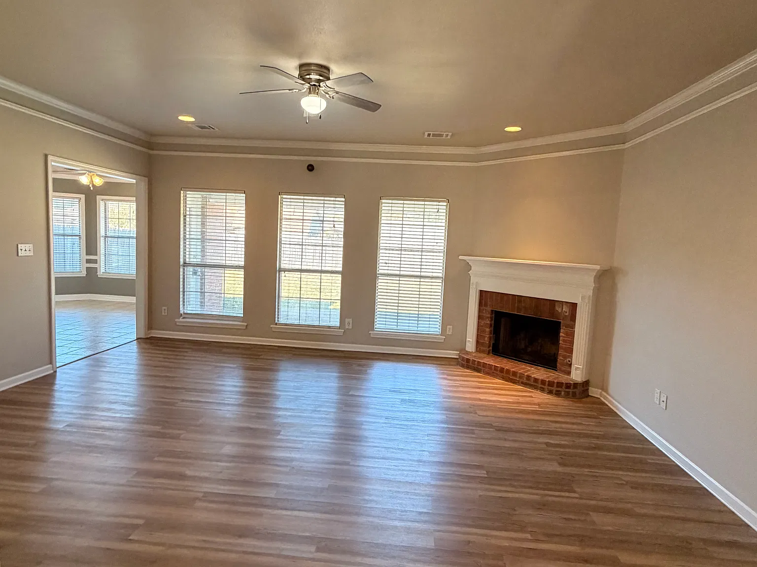 3 bed, 1610 sqft, $1,895 — Photo 4