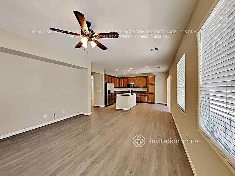 4934 Scholl Canyon Ave — Photo 7