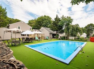 52 Burpee Rd, Swampscott, MA 01907
