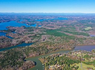 210 Sandy Point Dr, Anderson, SC 29625