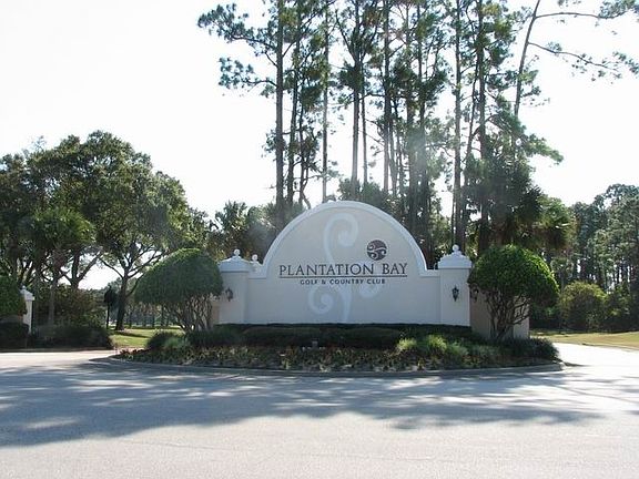 2nd image of 8 Magnolia Dr S