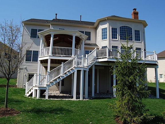 5th image of 19664 Stanford Hall Pl
