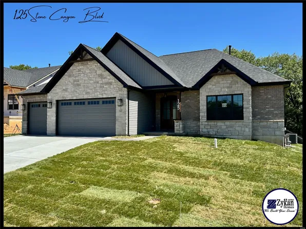 125 Stone Canyon Blvd, Foristell, MO 63348