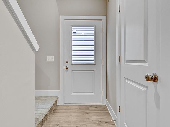 5th image of 7234 Atwater Dr