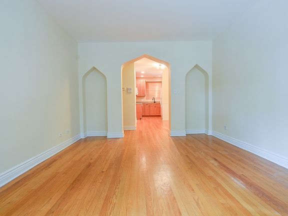 3rd image of 5700 N Campbell Ave #2