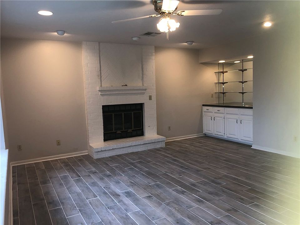 2nd image of 11103 Grapevine Ln