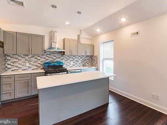 5th image of 1635 W Girard Ave Unit 3F