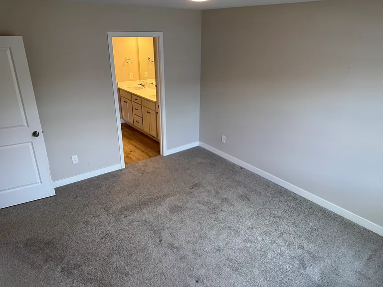 7840 W 145th St — Photo 18