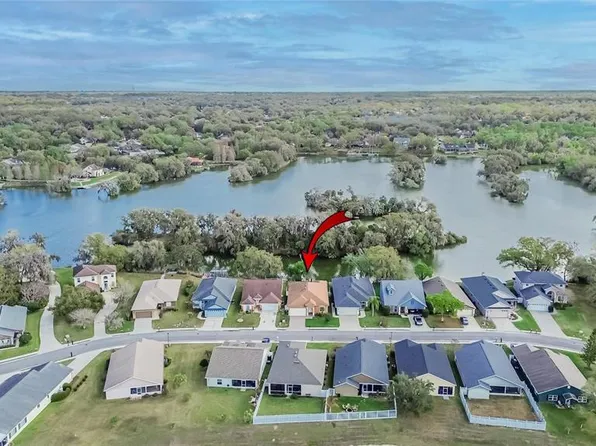 6870 Shimmering Dr, Lakeland, FL 33813
