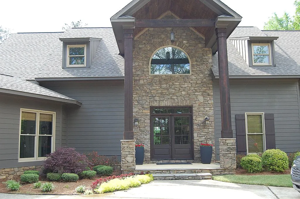 9250 River Rd #4 photo 1