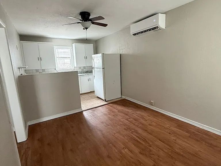 1014 N Bradley St #1 — Photo 4