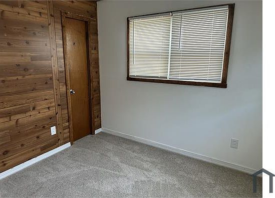 5th image of 10436 Earl Dr