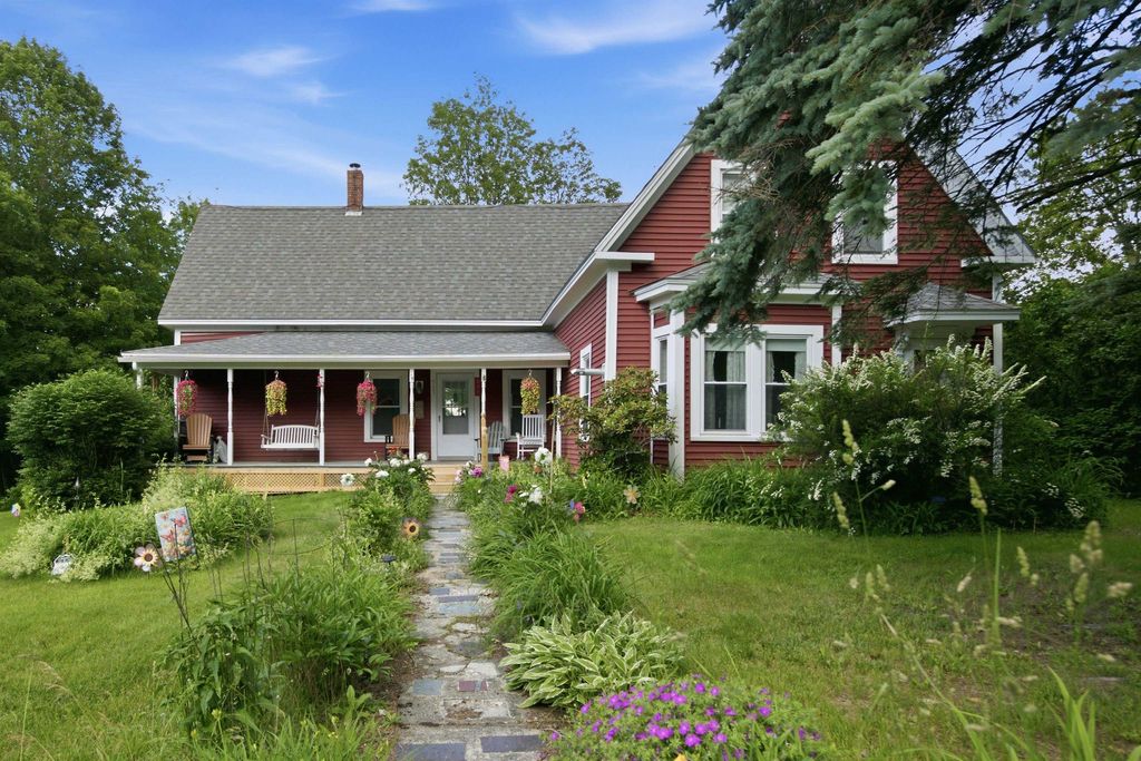 557 Old East Road, Whitefield, NH