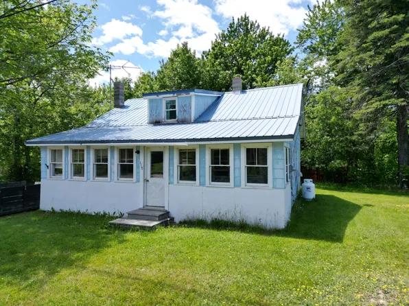 138 Main Street, Mattawamkeag, ME 04459