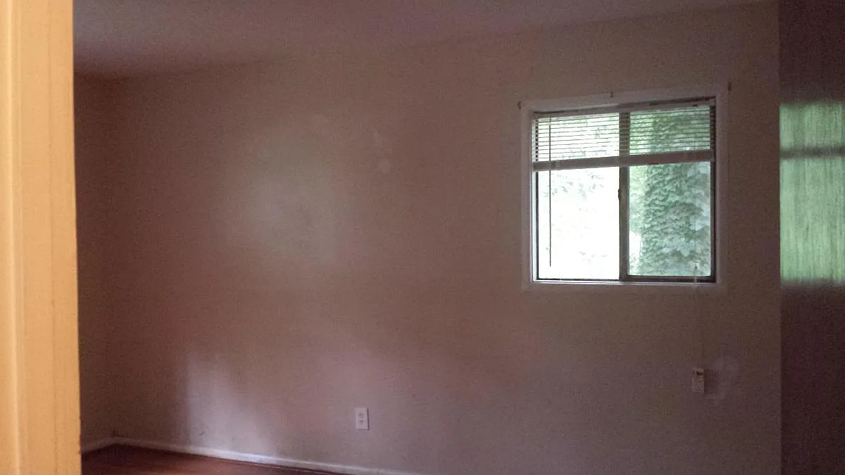 4 bed, 2640 sqft, $2,850 — Photo 2