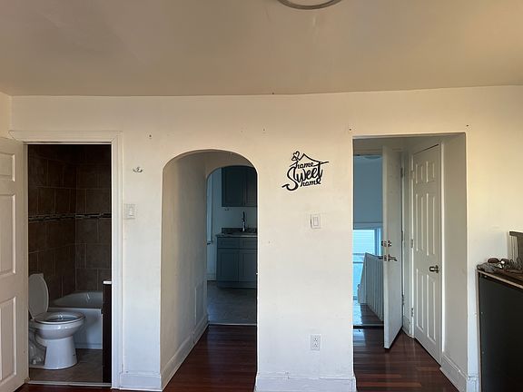 4th image of 521 Diamond St Floor 3
