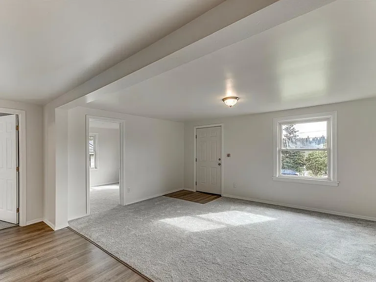 6030 Dexter Ave — Photo 4