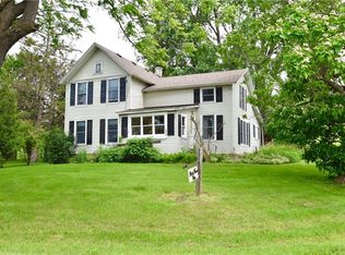 7442 Woolston Rd, Bloomfield, NY 14469