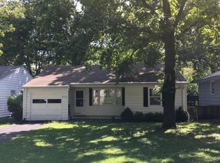 6109 W 53rd Pl, Mission, KS 66202