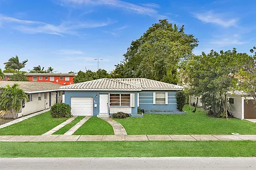 1845 Sherman St Photo 1